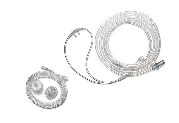 Cânula nasal Sentri pediátrica com garras curvas, linha de monitorização de CO2, filtro e tubo, 2,1 m