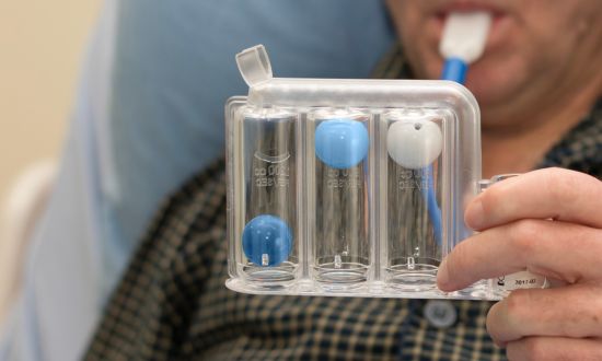 O exercitador respiratório TRI-BALL®